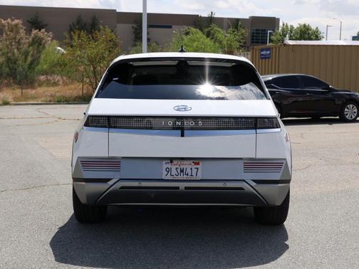 Atlas White 2024 Hyundai IONIQ 5 Limited