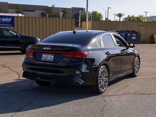 Aurora Black 2023 Kia Forte GT-Line