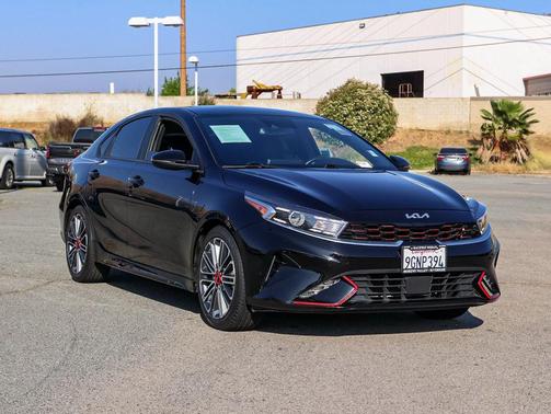 Aurora Black 2023 Kia Forte GT-Line