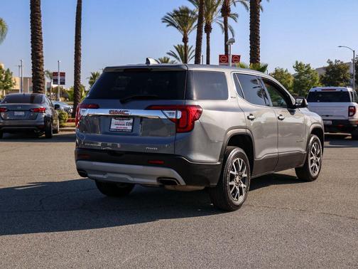 Satin Steel Metallic 2022 GMC Acadia AWD SLE