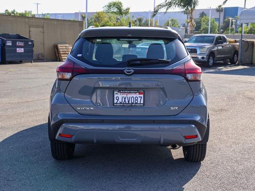2024 Nissan Kicks SR