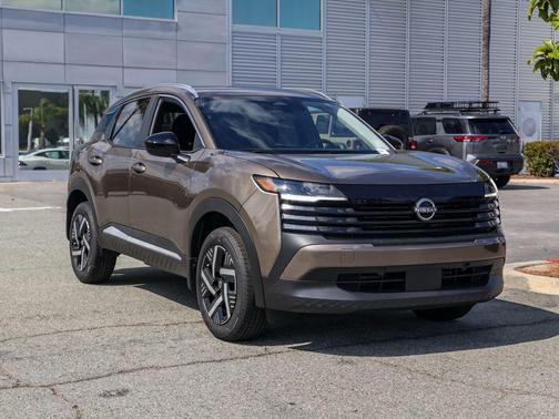 Canyon Bronze Metallic 2026 Nissan Kicks SV