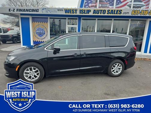 2017 Chrysler Pacifica Touring