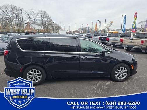 2017 Chrysler Pacifica Touring