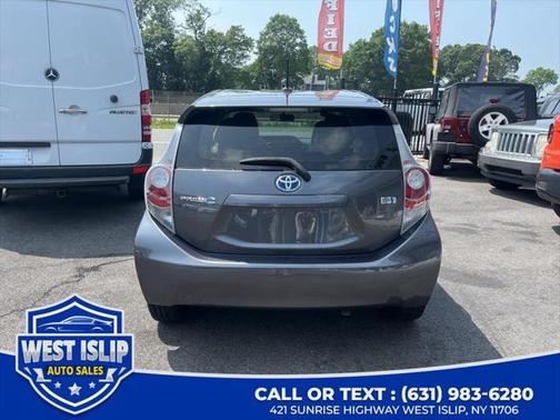 2013 Toyota Prius c One