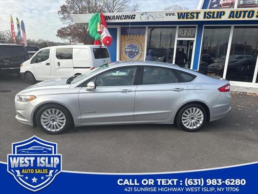 2016 Ford Fusion Hybrid SE