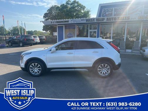 Crystal White Tricoat 2019 Cadillac XT4 Premium Luxury