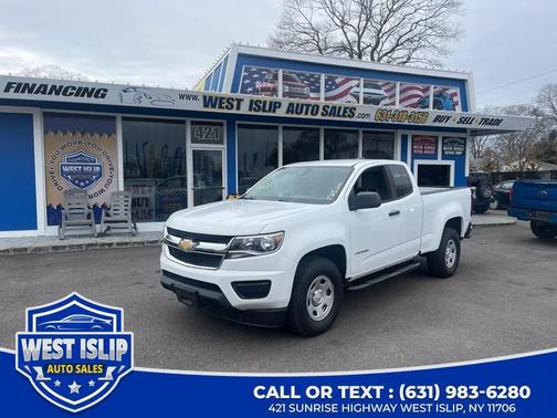 Summit White 2017 Chevrolet Colorado WT