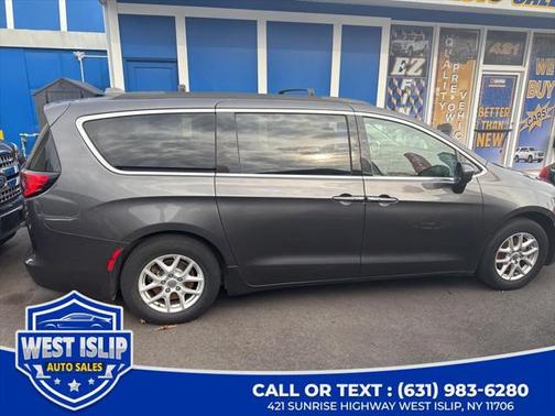 2017 Chrysler Pacifica Touring