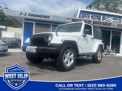 Bright White Clearcoat 2014 Jeep Wrangler Sahara