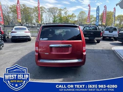 2008 Chrysler Town & Country Touring