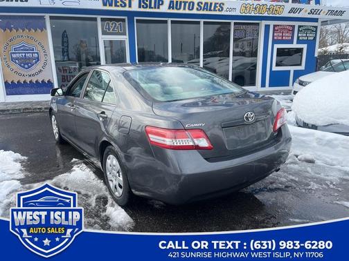 2010 Toyota Camry LE