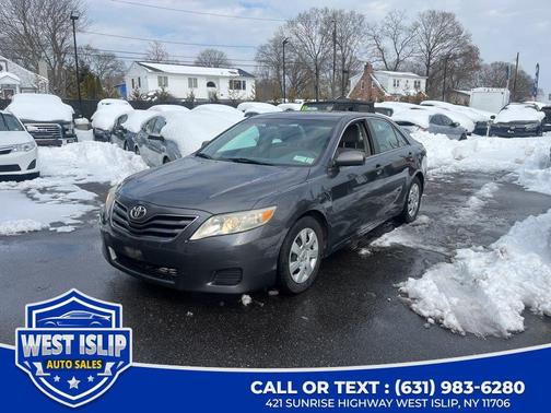2010 Toyota Camry LE