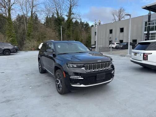 2023 Jeep Grand Cherokee Summit