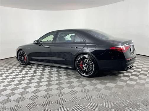 2024 Mercedes-Benz AMG S 63 E Base