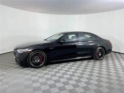 2024 Mercedes-Benz AMG S 63 E Base