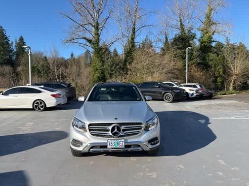 2017 Mercedes-Benz GLC 300 Base 4MATIC