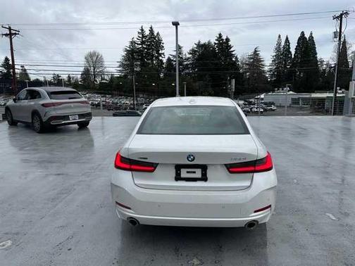 2024 BMW 330 i xDrive