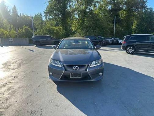 2013 Lexus ES 300h Base