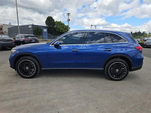 2025 Mercedes-Benz GLC 300 Base 4MATIC