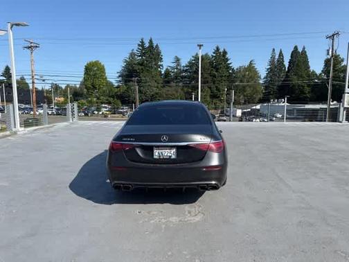 2024 Mercedes-Benz AMG S 63 E Base