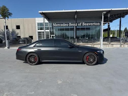 2024 Mercedes-Benz AMG S 63 E Base