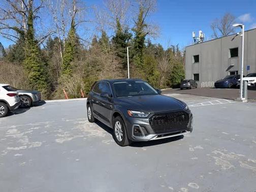 2023 Audi Q5 45 S line quattro Premium