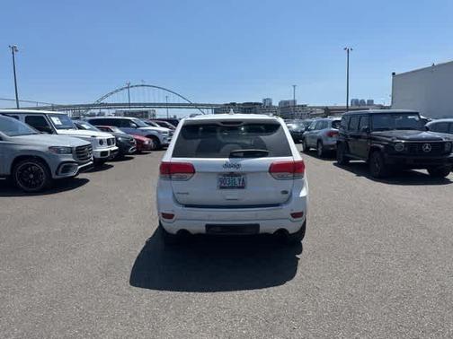 2020 Jeep Grand Cherokee Overland