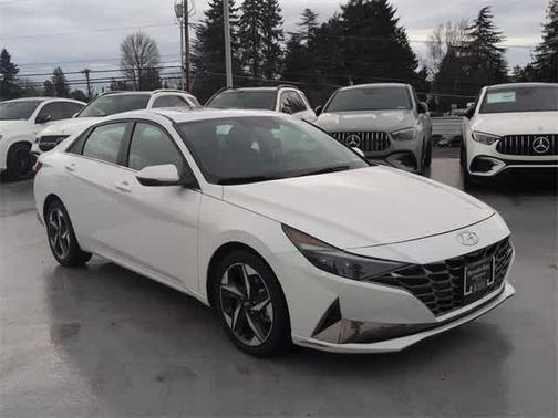 2022 Hyundai ELANTRA Limited