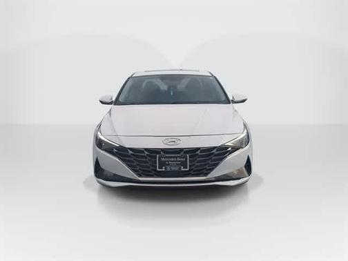 2022 Hyundai ELANTRA Limited
