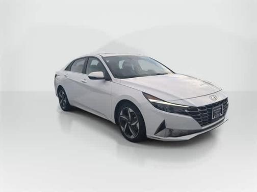 2022 Hyundai ELANTRA Limited