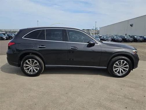 2025 Mercedes-Benz GLC 300 Base 4MATIC