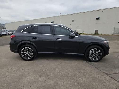 2025 Mercedes-Benz GLC 350e Base 4MATIC