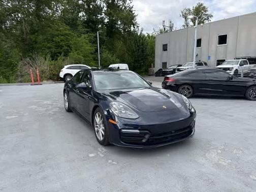 2018 Porsche Panamera 4