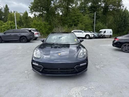 2018 Porsche Panamera 4
