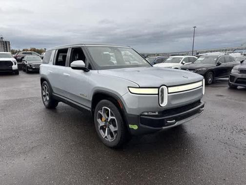 2023 Rivian R1S Adventure Quad Motor Large Pack