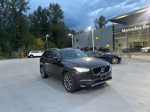 2019 Volvo XC90 T6 Momentum