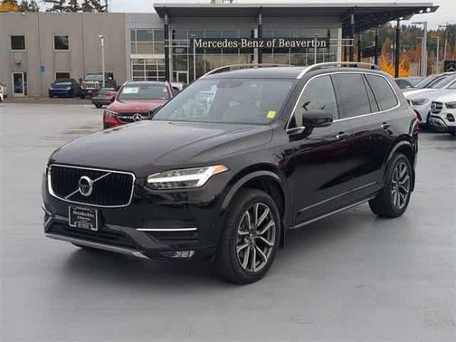 2019 Volvo XC90 T6 Momentum