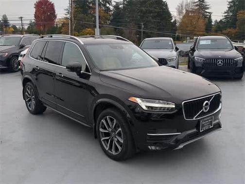 2019 Volvo XC90 T6 Momentum