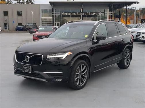 2019 Volvo XC90 T6 Momentum