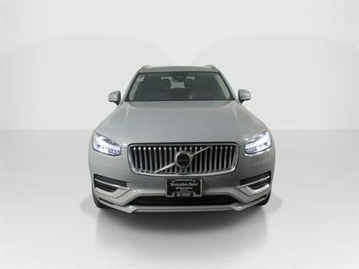 2024 Volvo XC90 Recharge Plug-In Hybrid T8 Ultimate Bright Theme 7-Seater