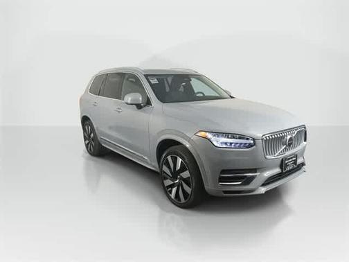 2024 Volvo XC90 Recharge Plug-In Hybrid T8 Ultimate Bright Theme 7-Seater