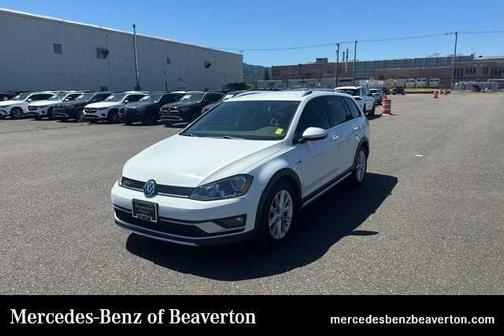 2017 Volkswagen Golf Alltrack TSI S