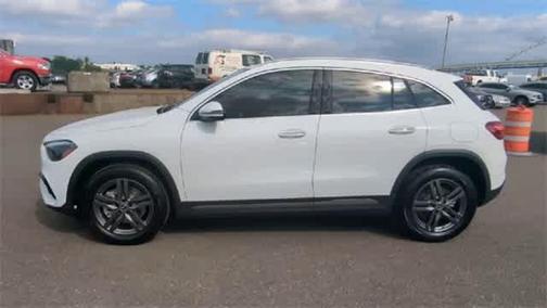 2026 Mercedes-Benz GLA 250 Base 4MATIC