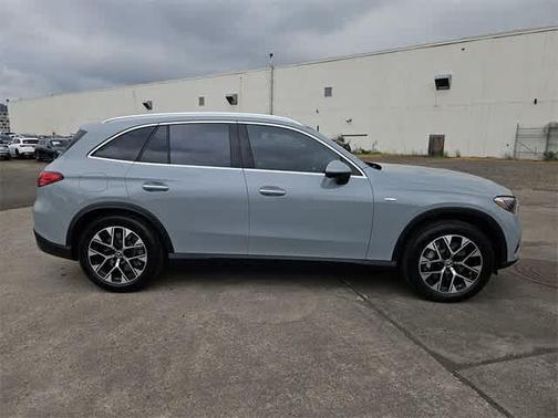 2025 Mercedes-Benz GLC 350e Base 4MATIC