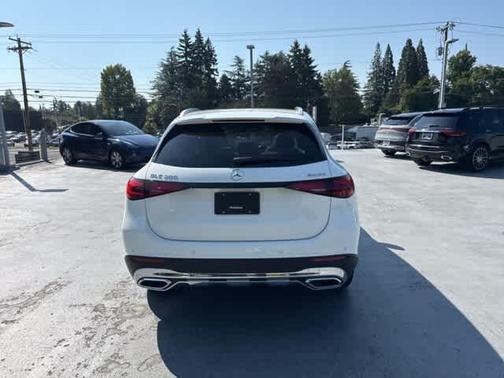 2025 Mercedes-Benz GLC 300 Base 4MATIC