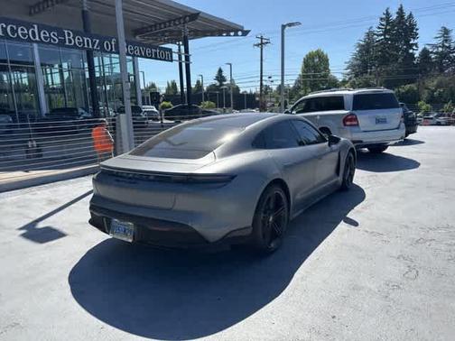 2020 Porsche Taycan Turbo