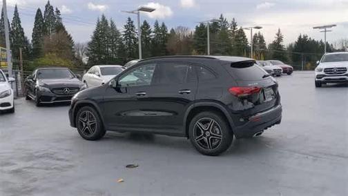 2022 Mercedes-Benz GLA 250 Base 4MATIC