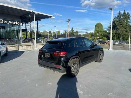 2022 Mercedes-Benz GLA 250 Base 4MATIC