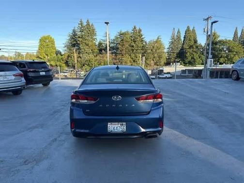 2018 Hyundai SONATA SE